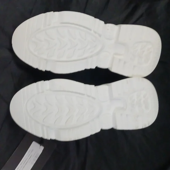 PLT White chunky holographic sneakers - Picture 7 of 9